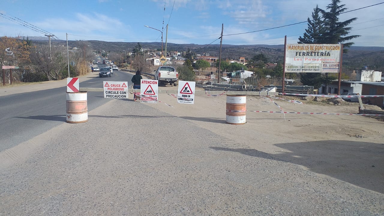 Trabajos sobre Ruta 28 Tanti