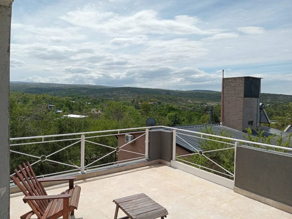 alojamiento en tanti Victor Adrian Serrano-El Chañar