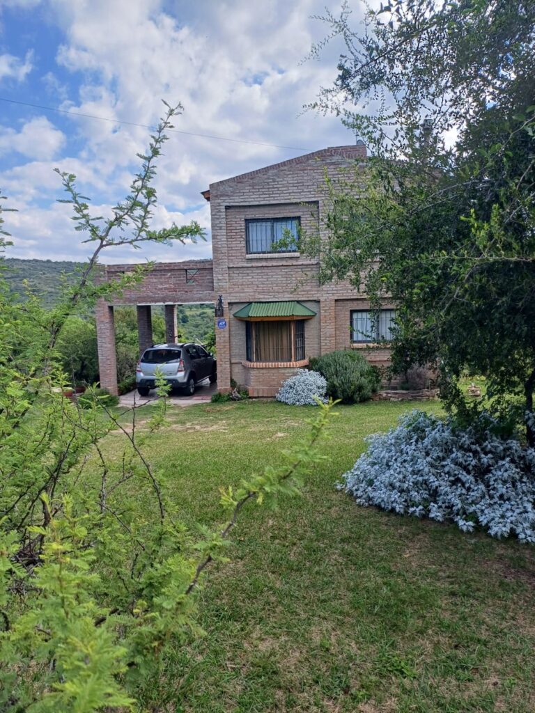 alojamiento en tanti Cecilia Maria Fernandez- Casa Indalo