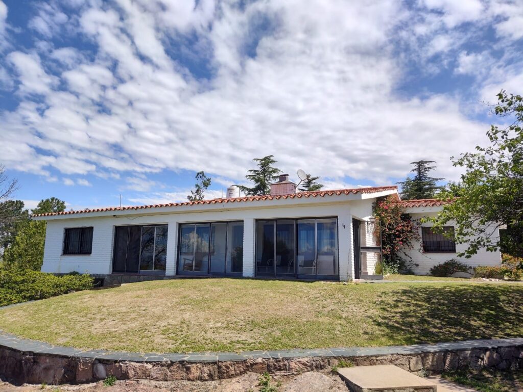 alojamiento en tanti Bonanza Maria Jose -Hermanas Esclavas del Sagrado Corazón de Jesús