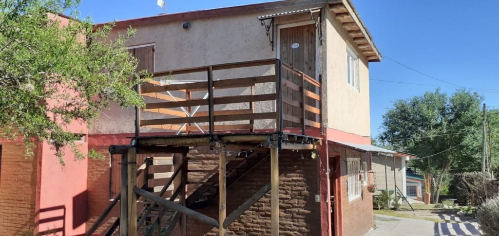 alojamiento en tanti Pablo Alberto Almeida-Descubriendo Montañas