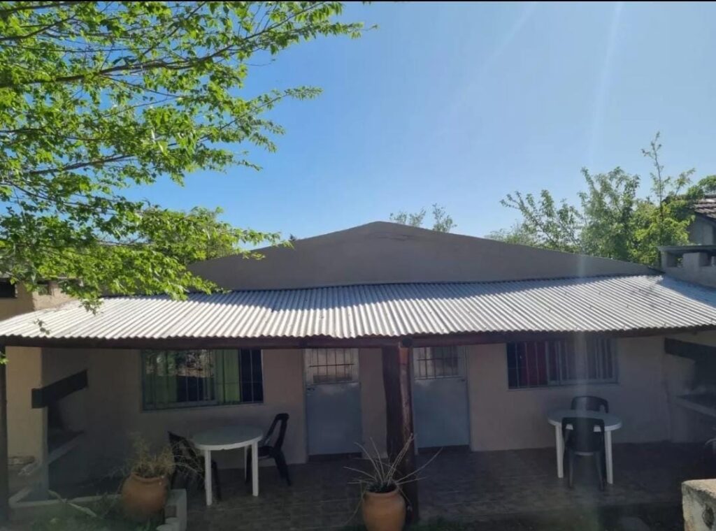 alojamiento en tanti Salvarezza Carlos Gabriel-Don Orlando