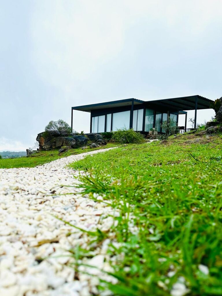 alojamiento en tanti Yanina Noemi Suarez-Surrexit Suites