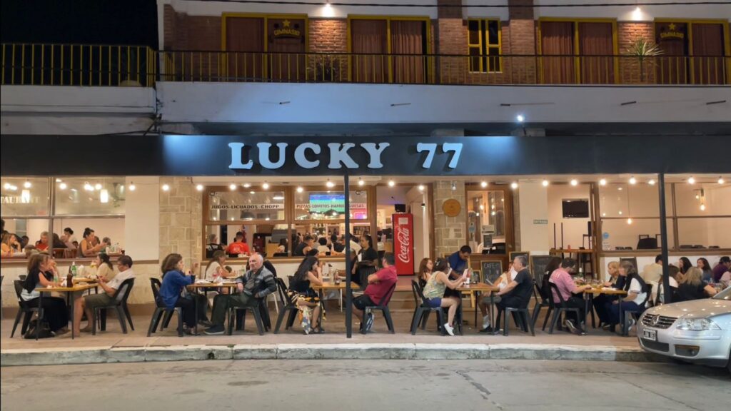 restaurant en tanti Lucky 77