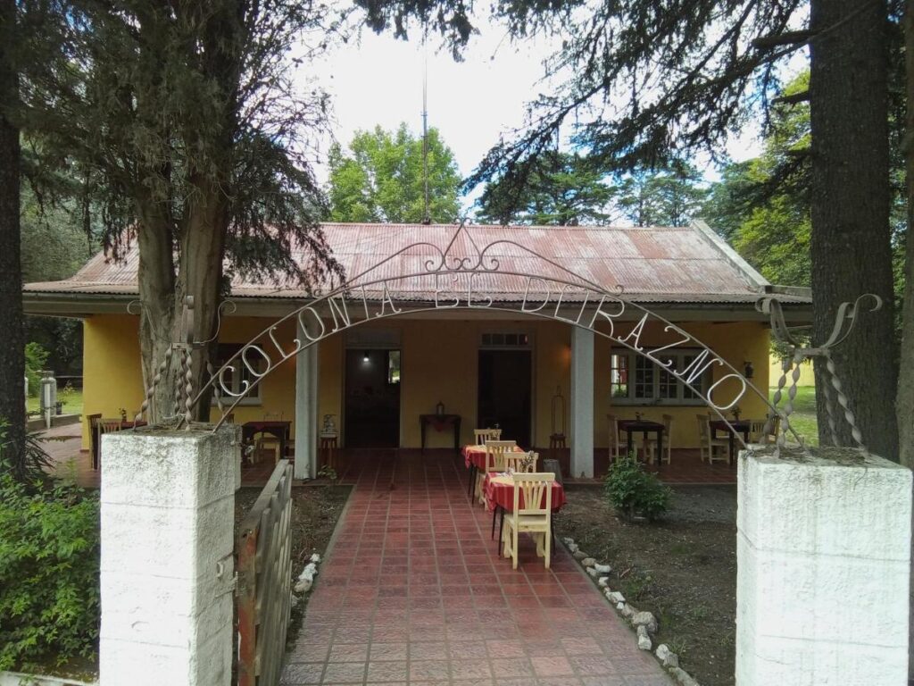 restaurant en tanti Posada Tanti El Durazno