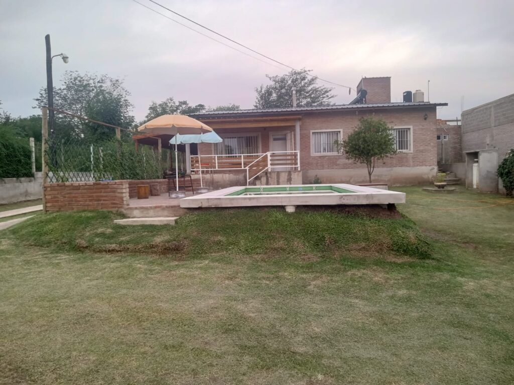 alojamiento en tanti Milagro-Waldo Bianchi